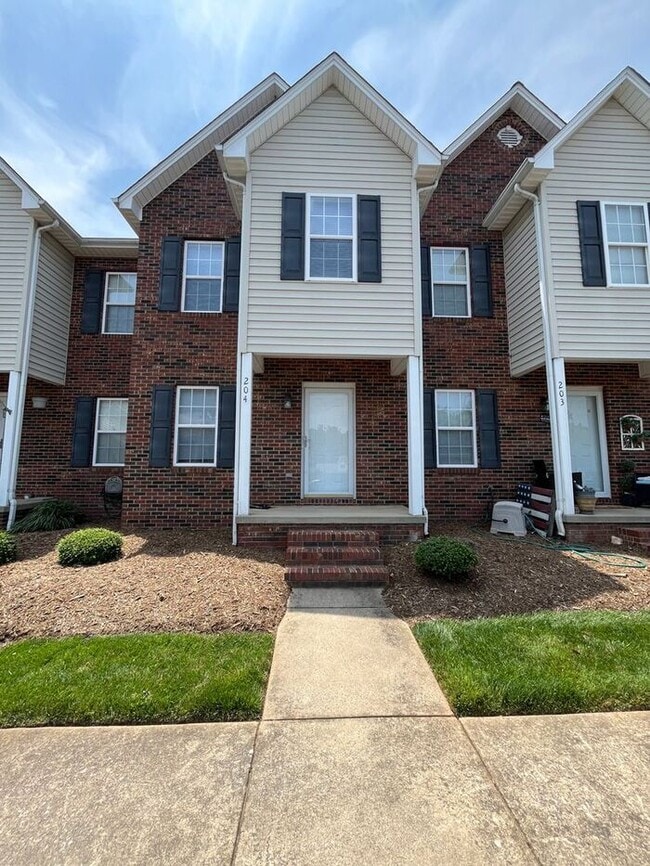 Primary Photo - 2BD/1.5BA Townhome in Spring Meadows