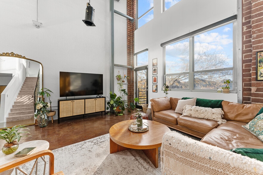 Building Photo - 195 Arizona Ave NE