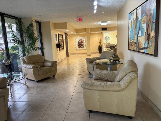 Building Photo - 8900 Washington St