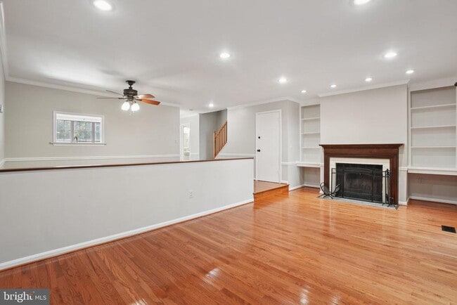 Building Photo - 10228 Roberts Common Ln