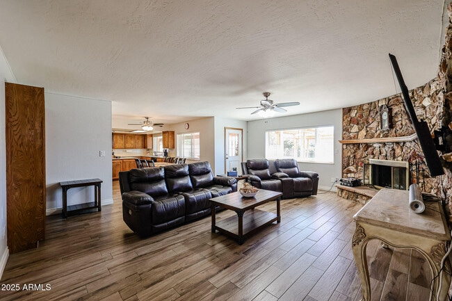 Building Photo - 16227 North 21st St