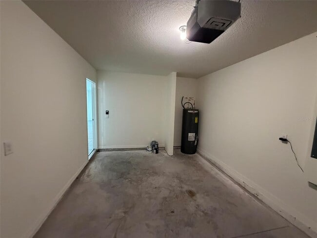 Building Photo - 6609 SW 81st Lp