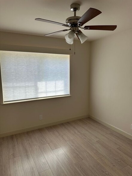 Building Photo - 1405 Oak Grove Ave