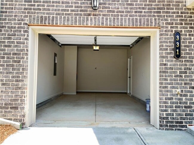 Building Photo - 331 Mahone Dr