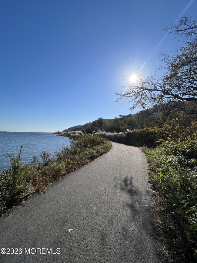 Building Photo - 1015 Wedgewood Cir