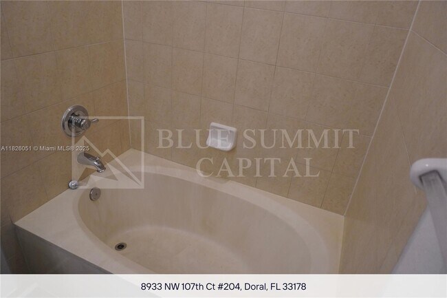 Building Photo - 8933 NW 107th Ct