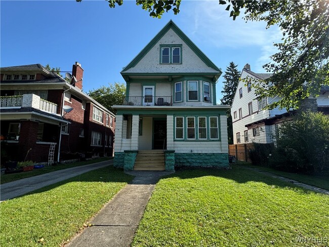 Primary Photo - 401 Parkside Ave