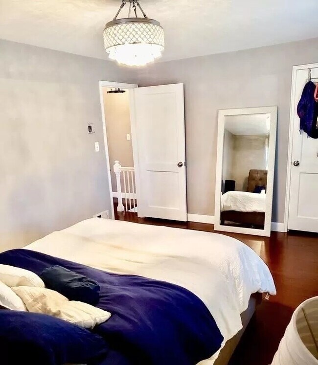 Building Photo - 62 Pierce Rd