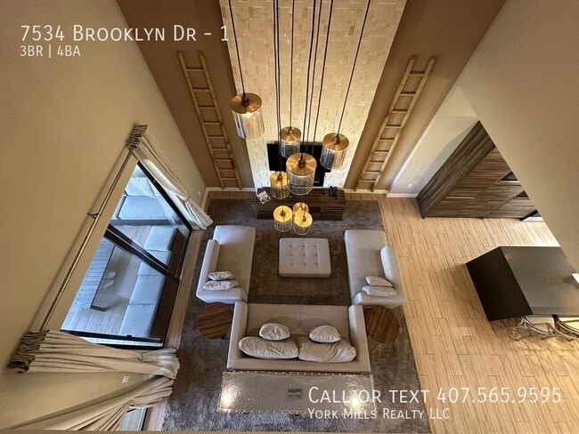 Building Photo - 7534 Brooklyn Dr