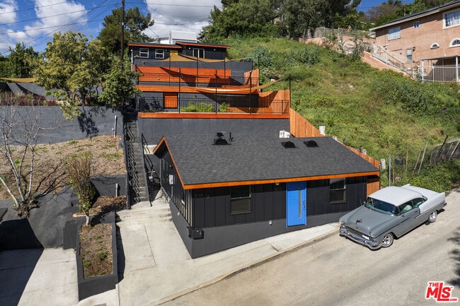 Building Photo - 3015 Future Pl