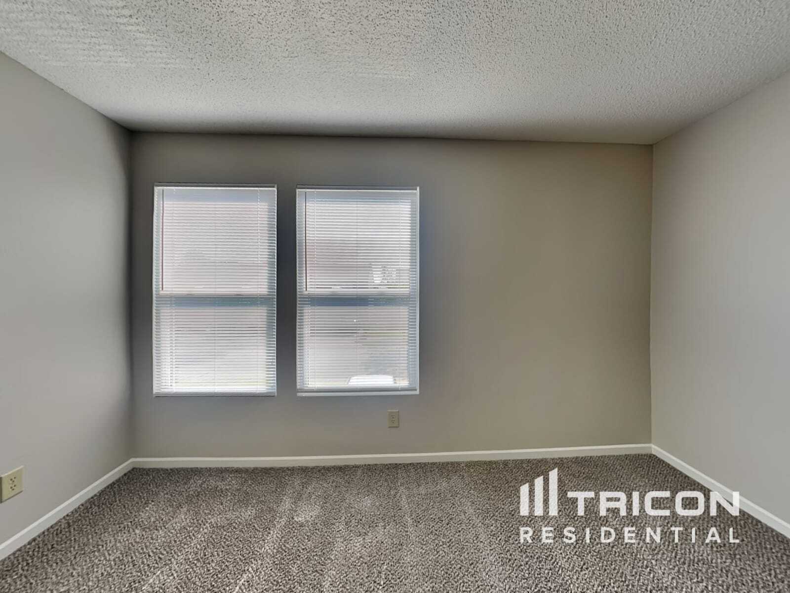 Building Photo - 2168 Olympia Dr