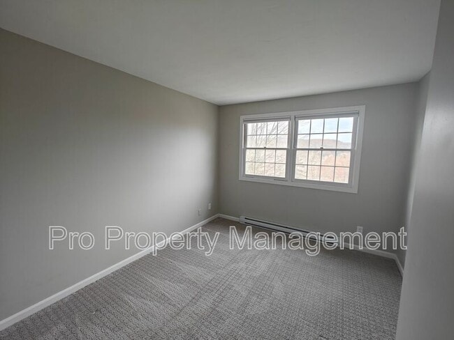 Building Photo - 18 Broadview Terrace