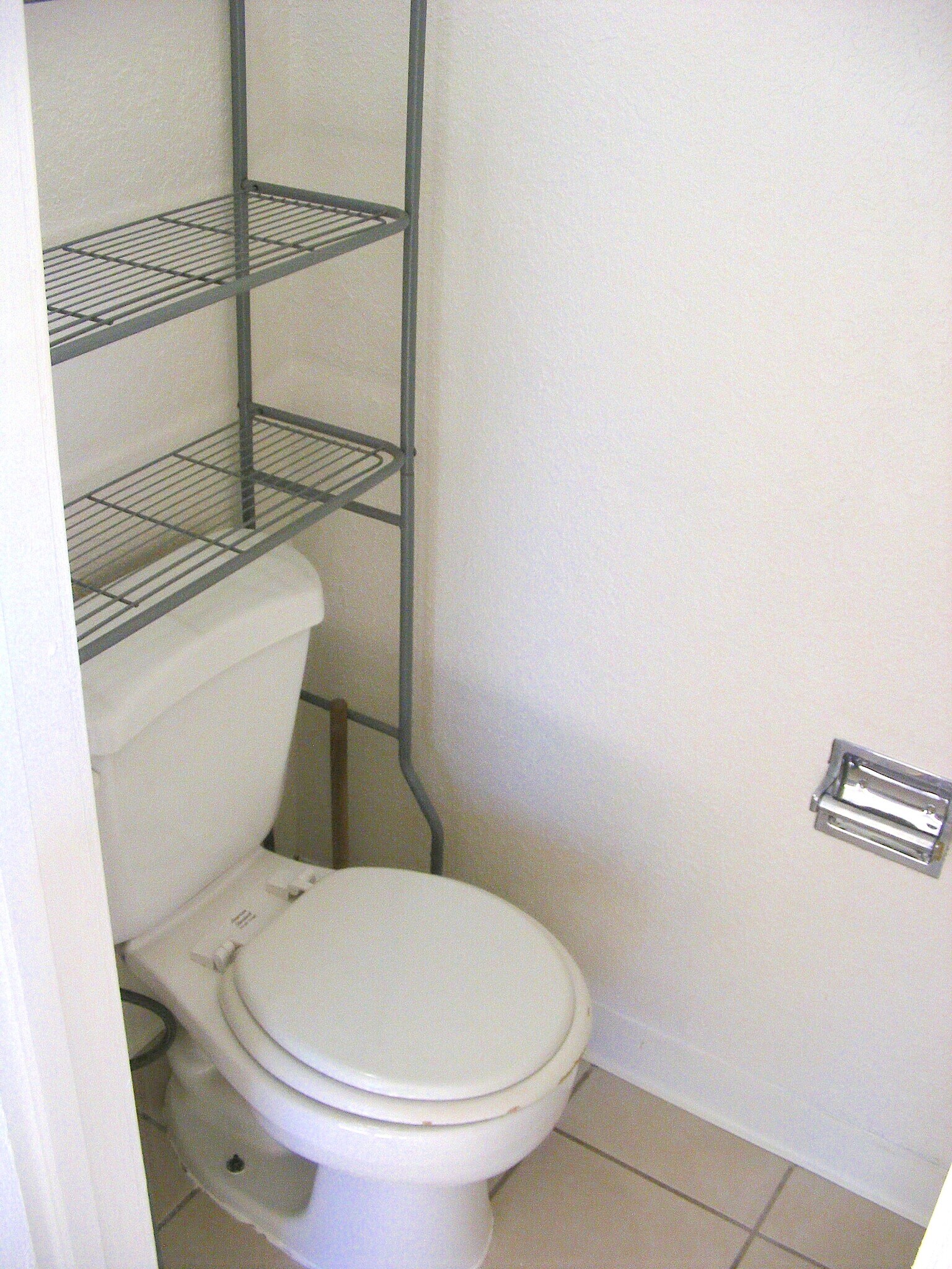 Building Photo - 115 N Park St