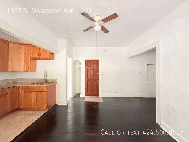 Building Photo - 1102 S Mariposa Ave