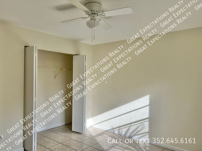 Building Photo - 1904 NE 17th Pl