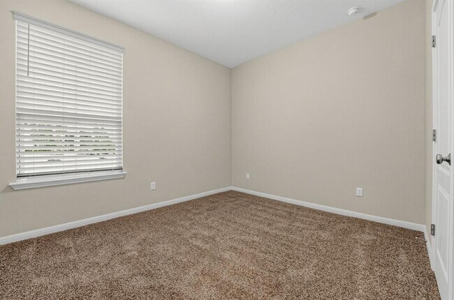 Building Photo - 719 Speckled Alder Dr