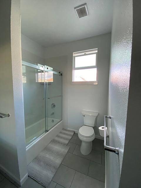 Building Photo - 3 bedroom in Oakland CA 94609