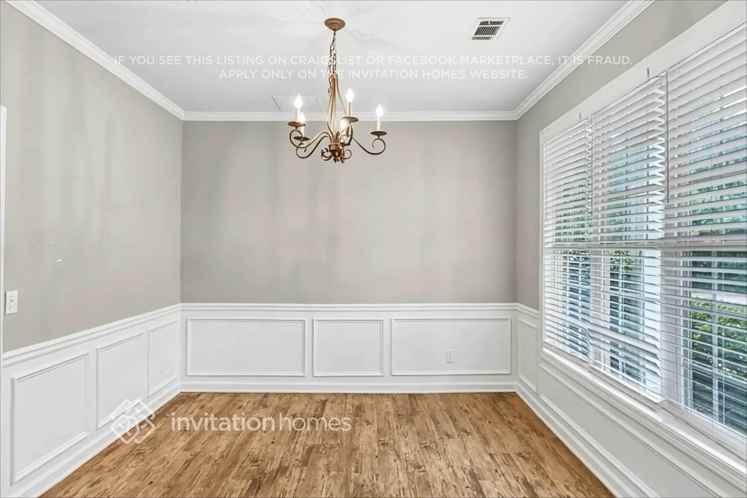 Building Photo - 8920 Watersedge Ct