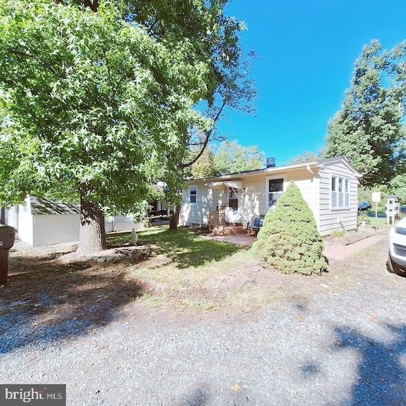Building Photo - 226 Appleby Rd
