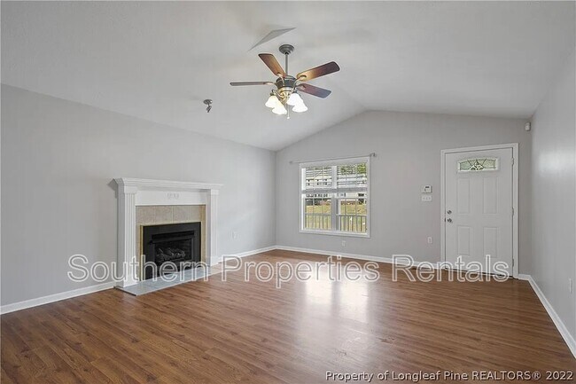 Building Photo - 366 Colonial Hills Dr