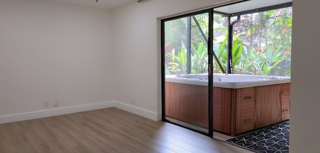 Building Photo - 10188 SW 53rd Ct