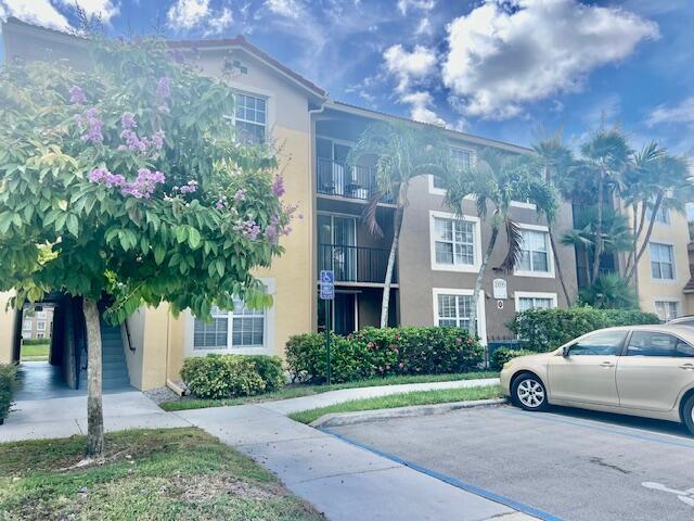 Building Photo - 15095 Michelangelo Blvd
