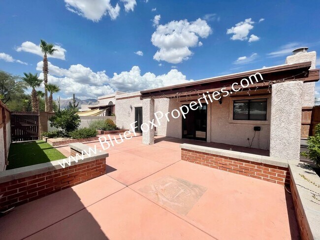 Building Photo - 2898 E Weymouth Cir