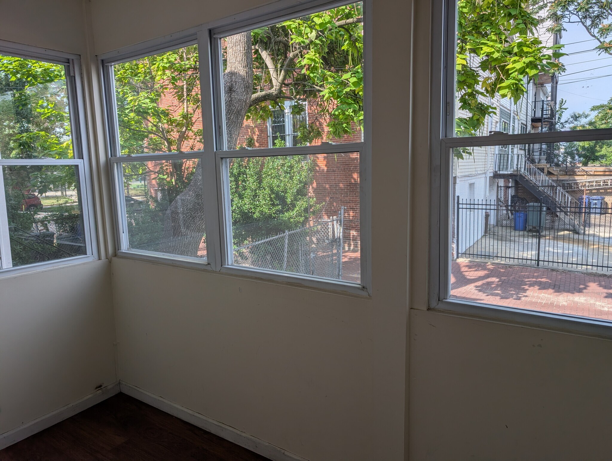 Building Photo - 3630 Warder St NW