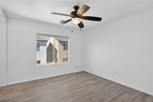 Building Photo - 5649 Dawn Falls St