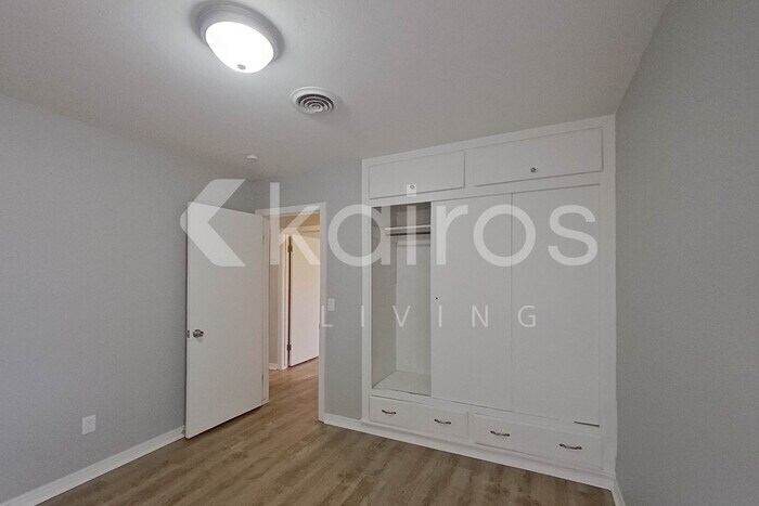 Building Photo - 4202 Andrews Ave