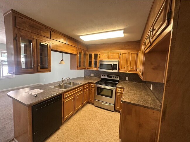 Building Photo - 227 Kelly Mill Rd