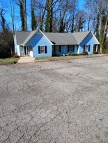 Building Photo - 509 N Pointe Crk