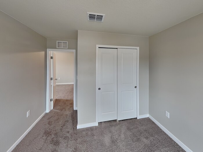 Building Photo - 837 Rivers Crossing St