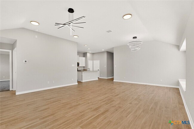 Building Photo - 1160 Water Valley
