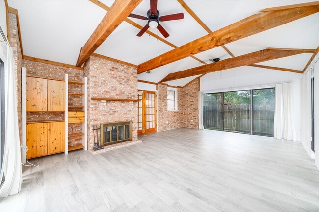 Building Photo - 10830 Sela Ln