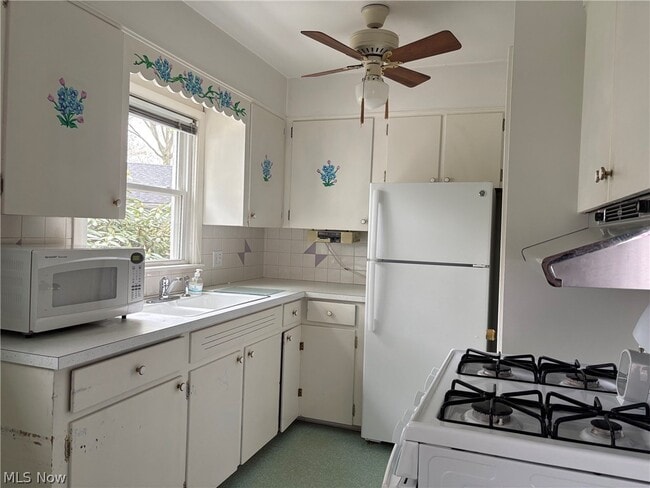 Building Photo - 59 S Pershing Ave