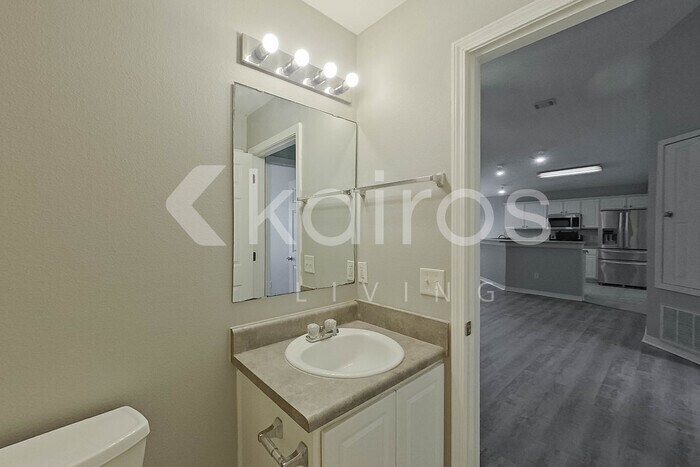 Building Photo - 225 Leebeck Cir