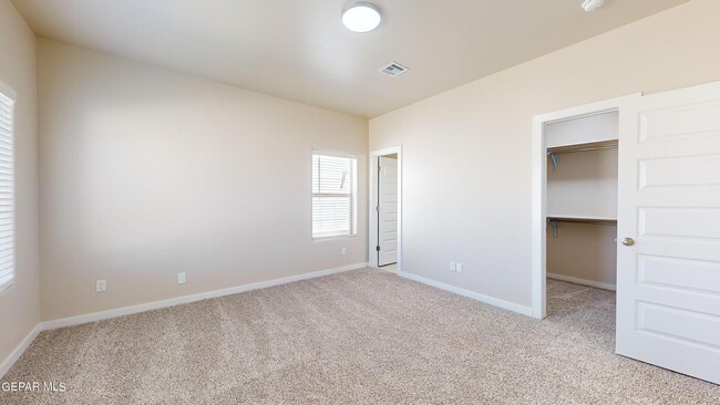 Building Photo - 11118 Blue Eyed Grass St