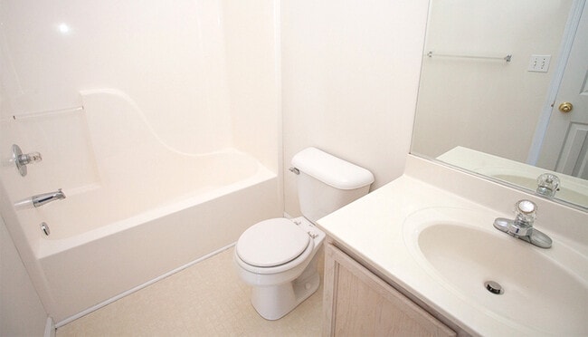 Building Photo - 1324 Devon Ln