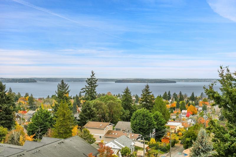 Building Photo - 4847 California Ave SW