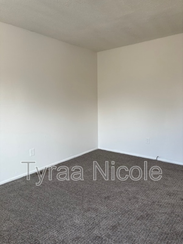 Building Photo - 11717 Outer Dr W