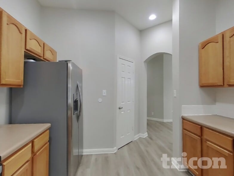 Building Photo - 4842 Dahlia Terrace