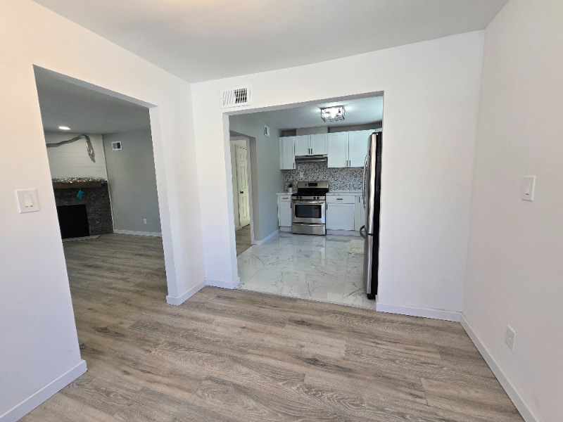 Building Photo - 20628 Alger St