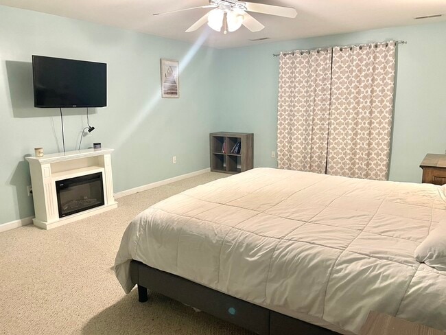 Building Photo - 64 Hamilton Dr