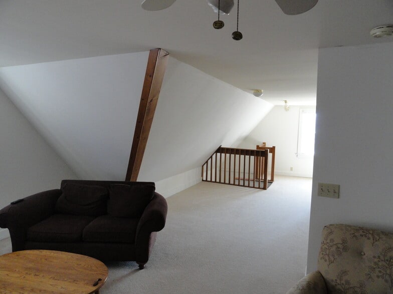 Optional 3rd Floor - 2417 E Stratford Ct