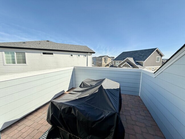 Building Photo - 4441 N Quatar Ct