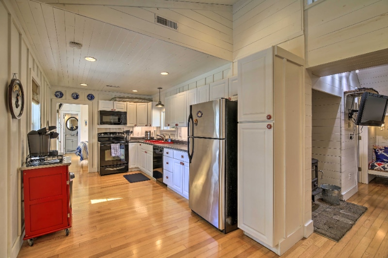 Building Photo - 7073 Waterview Ln