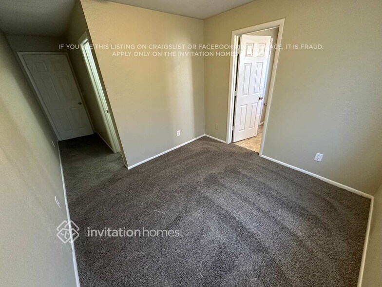 Building Photo - 4126 N Mitchell St