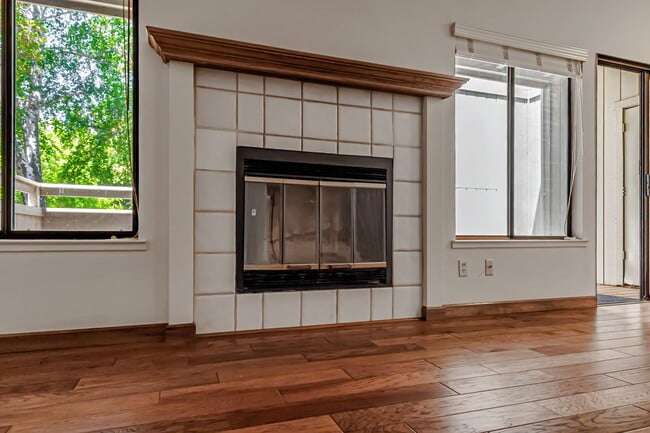Building Photo - 111 Bean Creek Rd