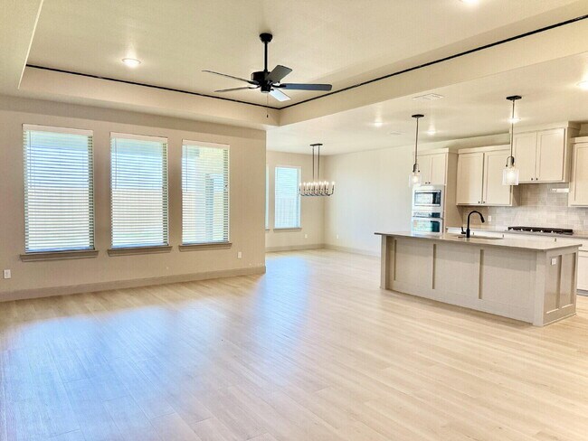 Building Photo - 2808 133rd St